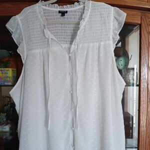 5X White Torrid fully Lined Top
